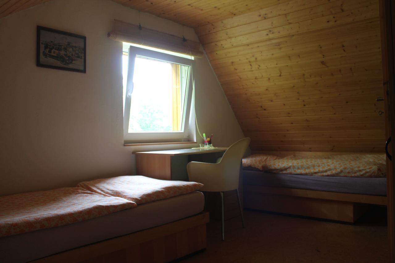 Holiday House Krkavec Veseli nad Luznici Luaran gambar